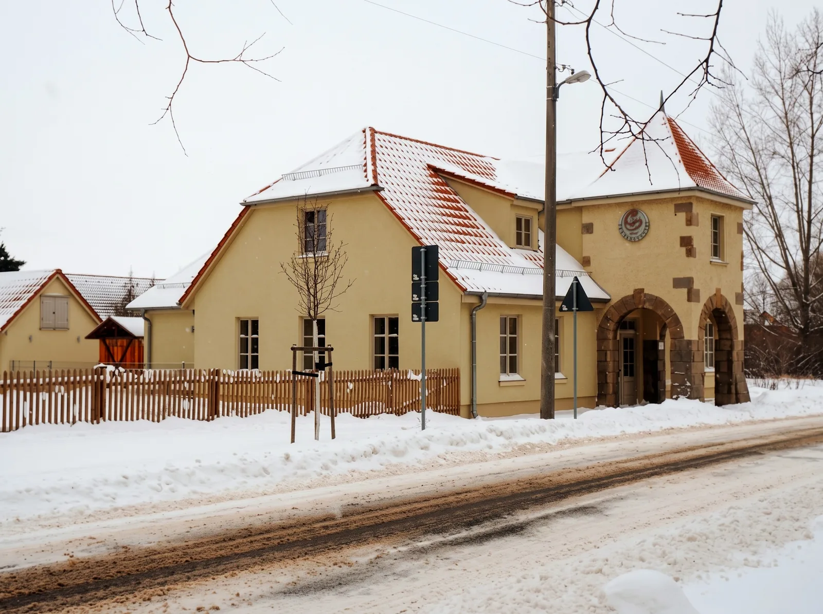 Bürgerhaus Alte Schäferei im Winter mit Schnee