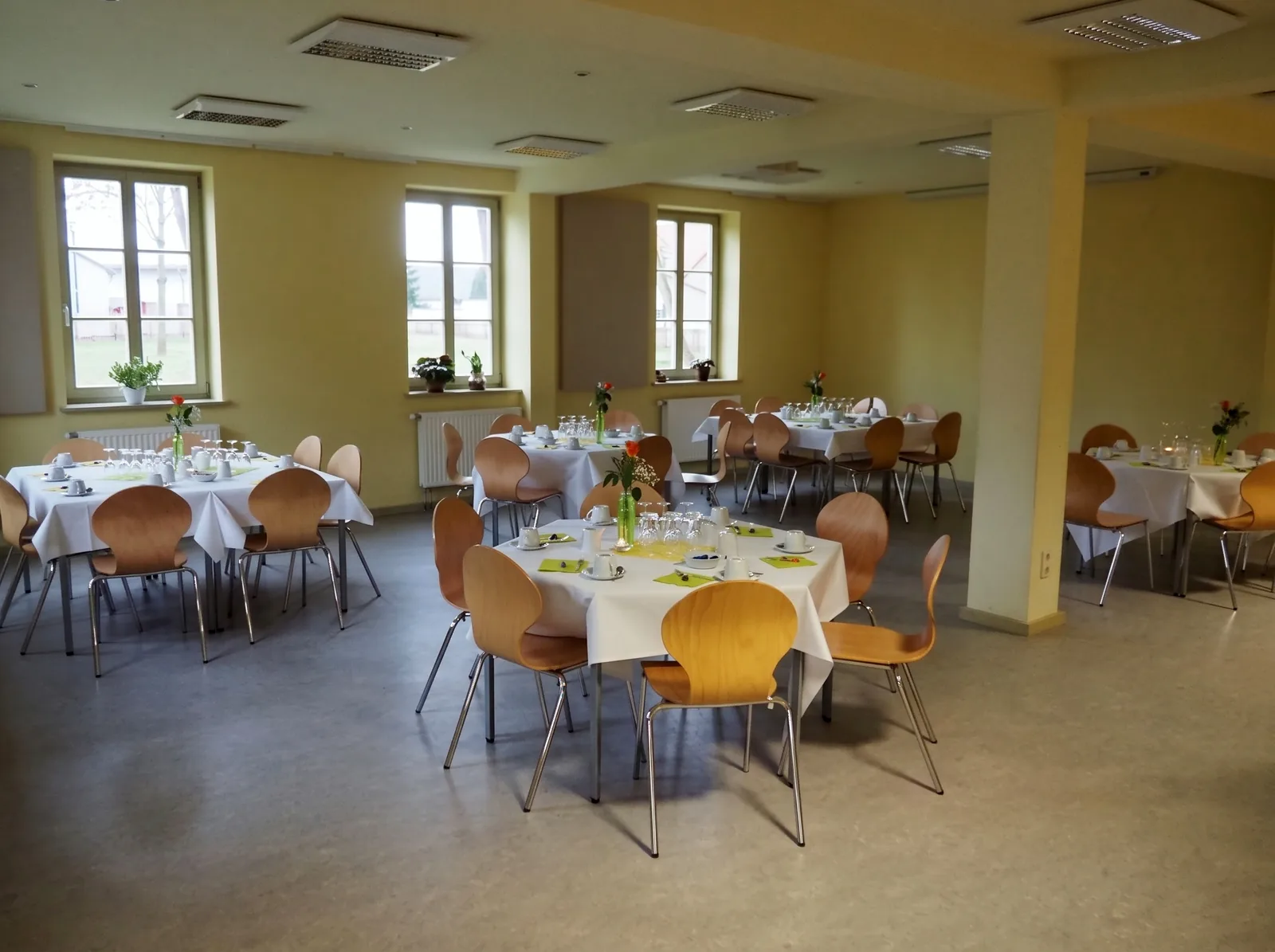 Innenansicht des Saals im Bürgerhaus Alte Schäferei